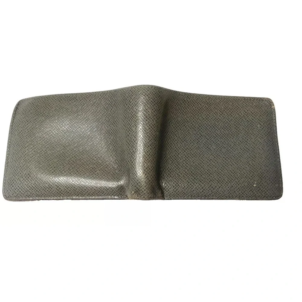 Louis Vuitton Taiga Leather Bifold Gray Men’s Wallet Made In France